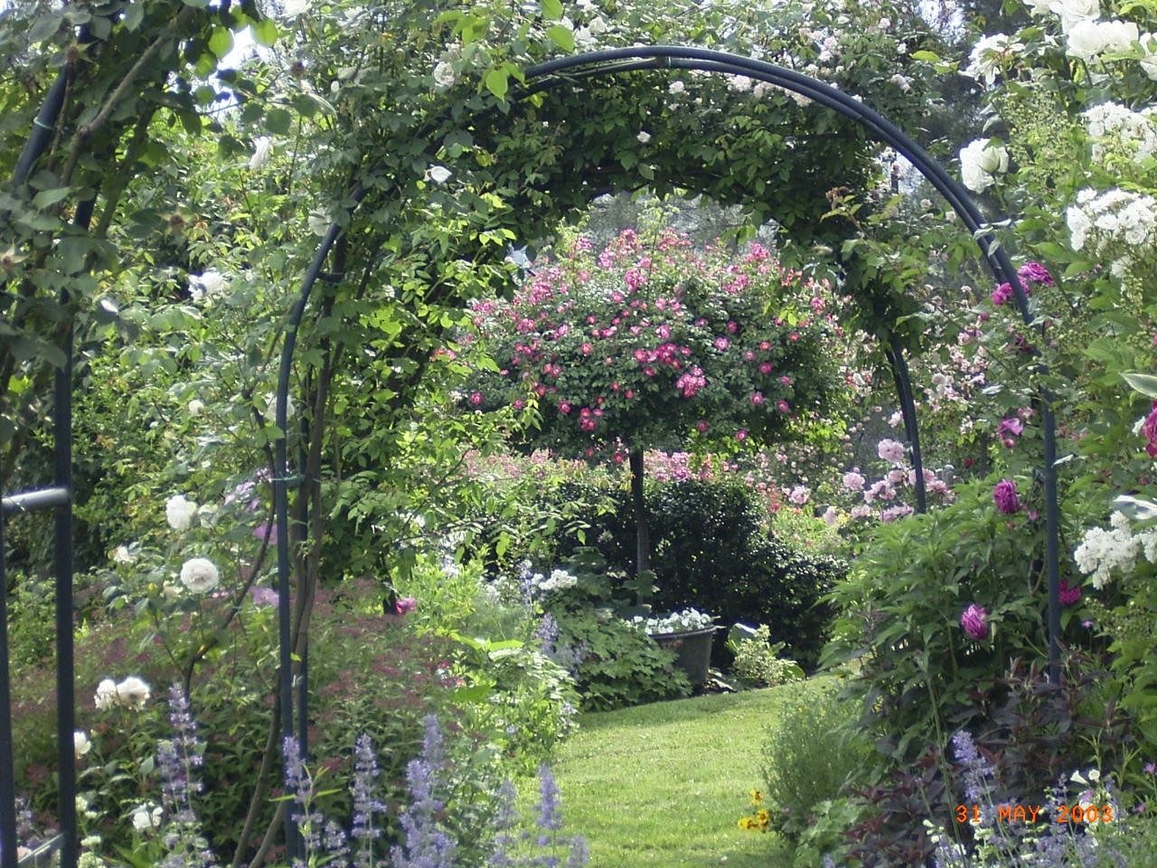 Sortie à Aizac du 287 mai 2019 - jardin du Tomple