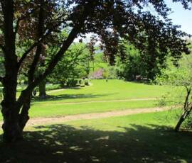 Chavaniac - La Fayette Edition 2019 - Bas du parc avec les rhododendrons