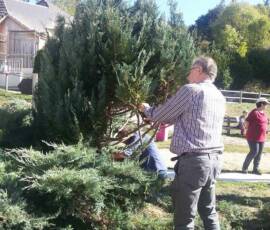 Visite à l'Association "Arc en ciel" à Chaudeyrac Visite à l'Association "Arc en ciel" à Chaudeyrac - René & Jean à l'ouvrage