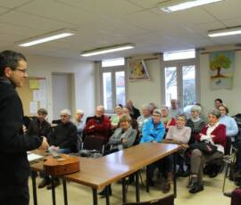 Goûter de fin d'année 2019 - Paul ROY est intarissable sur les histoires locales.