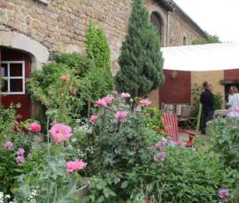 Sortie du 15 juillet chez Jean Calderon au Pestel - la collation se prépare