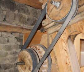 Visite du Moulin de Grandrieu en date du samedi 26 juin 2021 Visite du Moulin de Grandrieu en date du samedi 26 juin 2021 - 21 Mécanisme d'entrainement