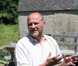 Visite du Moulin de Grandrieu en date du samedi 26 juin 2021 Visite du Moulin de Grandrieu en date du samedi 26 juin 2021 -L'animateur du jour et maître des lieux : Christophe