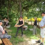 Visite de la ferme Bio du Gévaudan pour la fête de la Biodiversité du 22 mai 2022 Visite de la ferme Bio du Gévaudan pour la fête de la Biodiversité du 22 mai 2022 - 9. Stand Apiculture & apithérapie avec Rachel