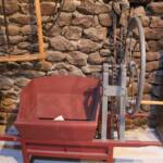 Visite du moulin de Trespis du samedi 25 juin 2022 - Godet verseur, de la betonnière