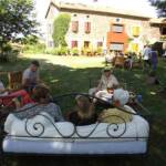 Visite au jardin des Uffernets du dimanche 17 juillet 2022 - les discussions vont bon train