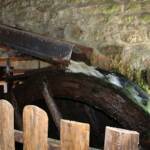 Visite à Ambert du 24 juin - Le moulin à papier Richard de Bas - La roue en bois