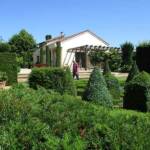 Visite à Ambert du 24 juin - Le Jardin du citoyen Romain chez Denise VIGNY - Atrium avec sa tonnelle