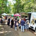 Fêtes de Plantes 2023 à Chavaniac-Lafayette des 3 & 4 juin 2023 - Fin de la visite avec la queue aux denrées alimentaires