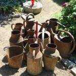 Visite à Ambert du 24 juin - Le Jardin du citoyen Romain chez Denise VIGNY - Les accessoires d'arrosage