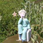 Ouverture de nos jardins des 17 & 18 juin 2023 - Le Jardin du Petit Prince chez Thérèse - Effigie du Petit Prince parmi les fleurs