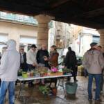 Atelier troc de graines et de plantes du 26 octobre 2024 Atelier troc de graines et de plantes du 26 octobre 2024 ... du moins Claude et Philippe s'y emploient